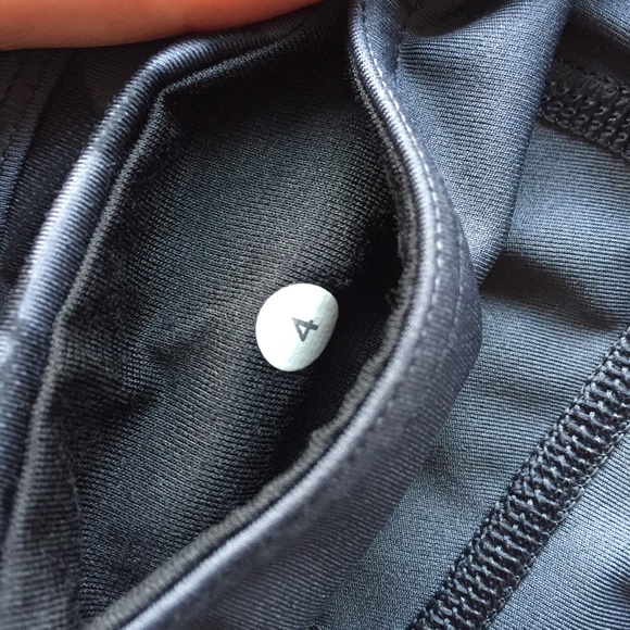 LuluLemon | Just Breathe Crop - Picture 7 of 8